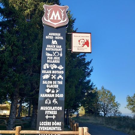 Montlo Relais Des Cerfs Cubieres Exterior foto